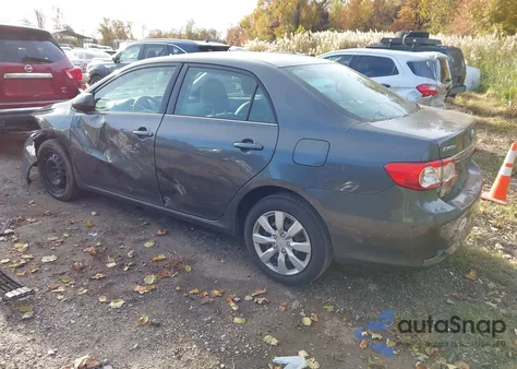 2013 Toyota Corolla Le z USA, uszkodzony, nr VIN 2T1BU4EE1DC959539